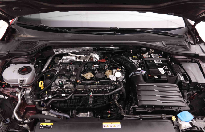 VOLKSWAGEN_VOLKSWAGEN_GOLF GTI_2549458_26.jpg