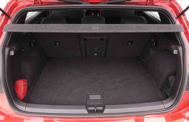 VOLKSWAGEN_VOLKSWAGEN_GOLF GTI_2549458_5.jpg