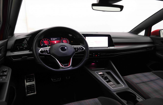 VOLKSWAGEN_VOLKSWAGEN_GOLF GTI_2549458_7.jpg