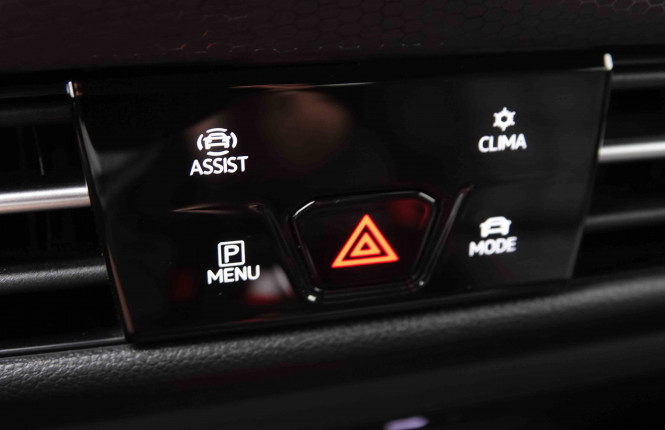 VOLKSWAGEN_VOLKSWAGEN_GOLF GTI_2549694_17.jpg