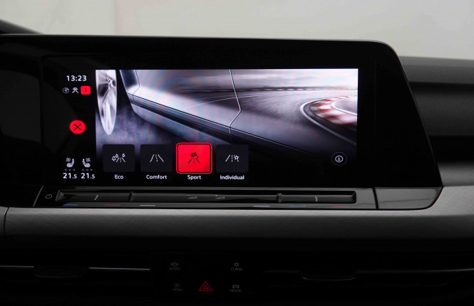 VOLKSWAGEN_VOLKSWAGEN_GOLF GTI_2549819_17.jpg