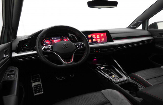 VOLKSWAGEN_VOLKSWAGEN_GOLF GTI_2549819_7.jpg