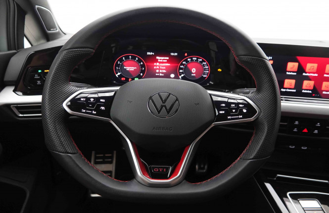 VOLKSWAGEN_VOLKSWAGEN_GOLF GTI_2549819_8.jpg