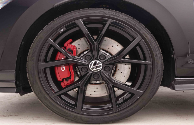 VOLKSWAGEN_VOLKSWAGEN_GOLF GTI_2550137_27.jpg