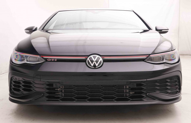 VOLKSWAGEN_VOLKSWAGEN_GOLF GTI_2550137_31.jpg