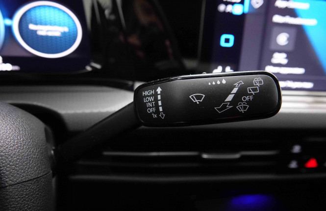 VOLKSWAGEN_VOLKSWAGEN_GOLF GTI_2652847_17.jpg