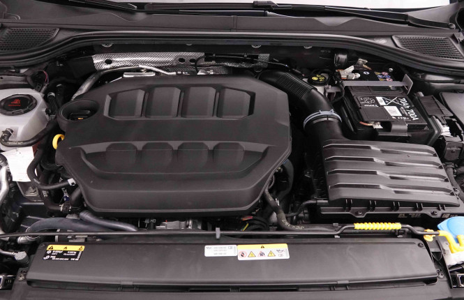 VOLKSWAGEN_VOLKSWAGEN_GOLF GTI_2652847_23.jpg