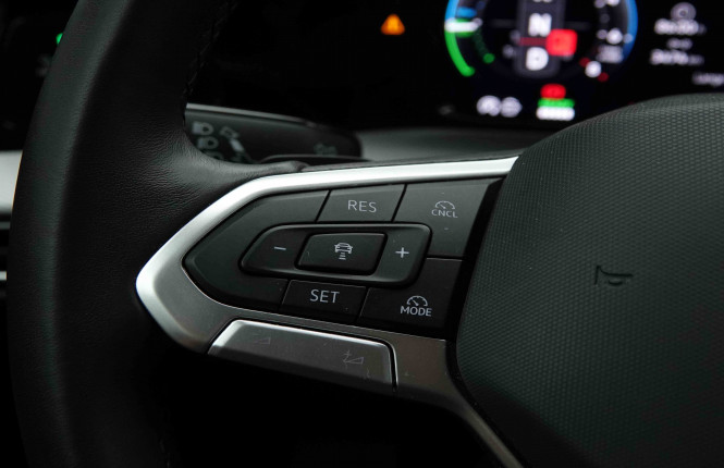 VOLKSWAGEN_VOLKSWAGEN_GOLF_2653837_18.jpg