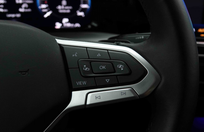 VOLKSWAGEN_VOLKSWAGEN_GOLF_2653837_19.jpg