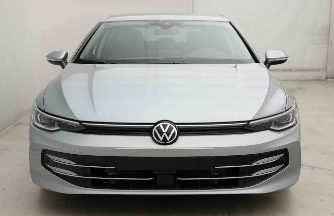 VOLKSWAGEN_VOLKSWAGEN_GOLF_2653837_26.jpg