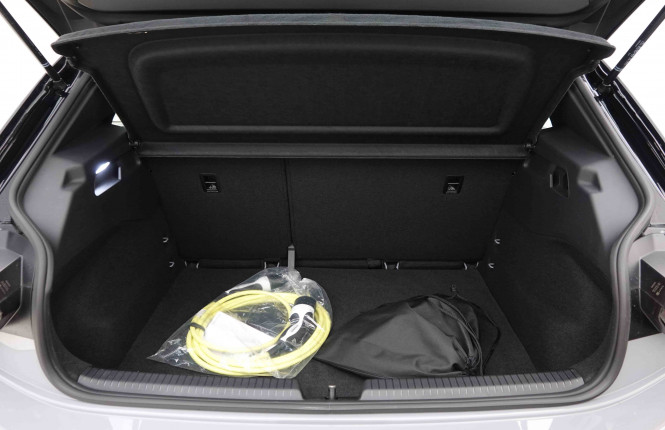 VOLKSWAGEN_VOLKSWAGEN_ID.3_2653501_5.jpg
