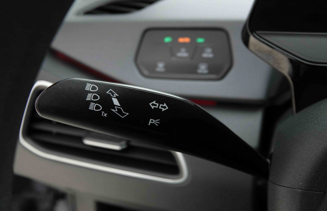 VOLKSWAGEN_VOLKSWAGEN_ID.3_2653502_15.jpg