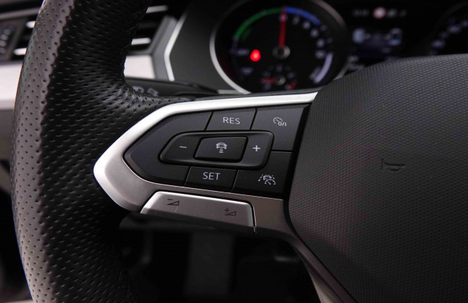 VOLKSWAGEN_VOLKSWAGEN_PASSATVAR_2550734_17.jpg VOLKSWAGEN_VOLKSWAGEN_PASSATVAR_2550734_17.jpg