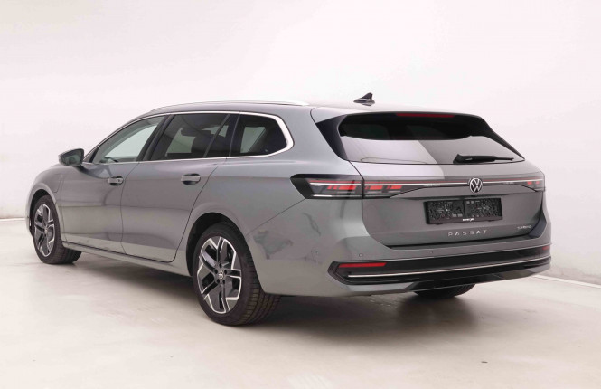 VOLKSWAGEN_VOLKSWAGEN_PASSATVAR_2551098_26.jpg