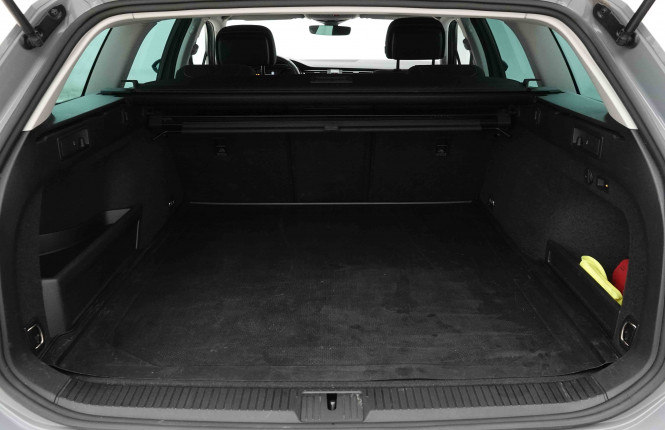 VOLKSWAGEN_VOLKSWAGEN_PASSATVAR_2653553_5.jpg