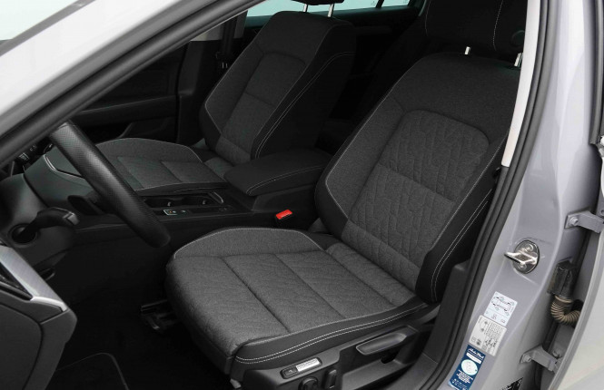 VOLKSWAGEN_VOLKSWAGEN_PASSATVAR_2653553_6.jpg