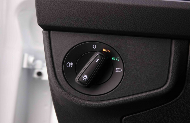 VOLKSWAGEN_VOLKSWAGEN_POLO_2548756_8.jpg