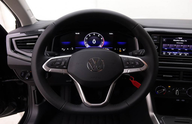 VOLKSWAGEN_VOLKSWAGEN_POLO_2548986_9.jpg