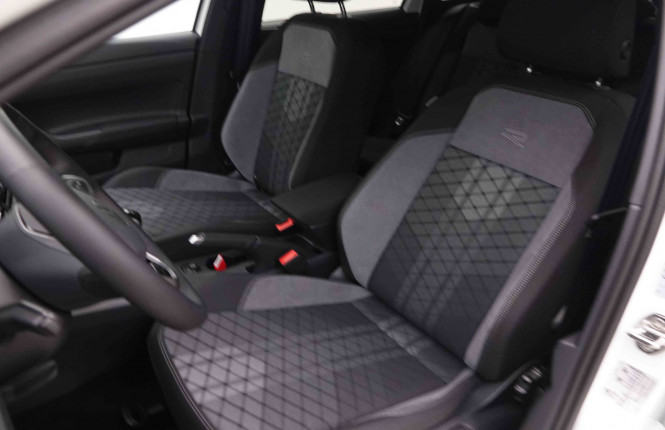 VOLKSWAGEN_VOLKSWAGEN_TAIGO_2550841_6.jpg VOLKSWAGEN_VOLKSWAGEN_TAIGO_2550841_6.jpg