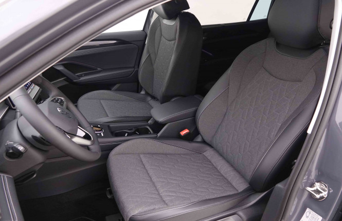 VOLKSWAGEN_VOLKSWAGEN_TAYRON_2549835_40.jpg