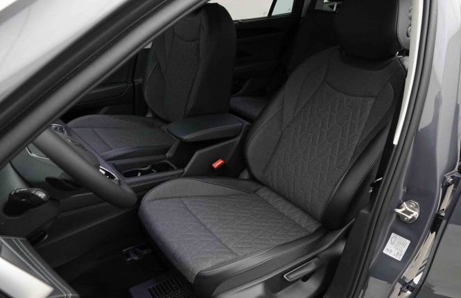 VOLKSWAGEN_VOLKSWAGEN_TAYRON_2550861_8.jpg