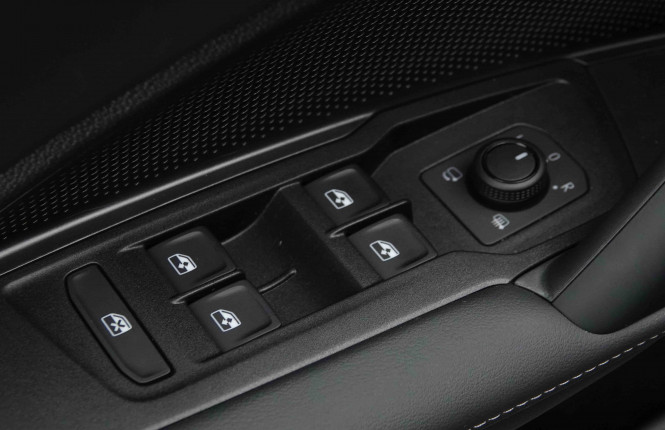 VOLKSWAGEN_VOLKSWAGEN_TAYRON_2550868_23.jpg