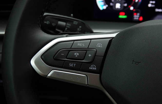 VOLKSWAGEN_VOLKSWAGEN_TAYRON_2654246_113.jpg