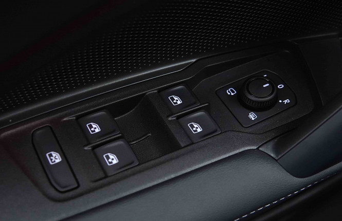 VOLKSWAGEN_VOLKSWAGEN_TAYRON_2654544_51.jpg