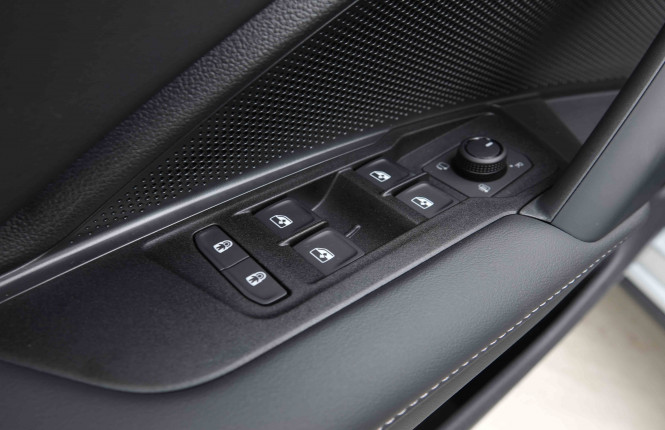 VOLKSWAGEN_VOLKSWAGEN_TAYRON_2654828_22.jpg