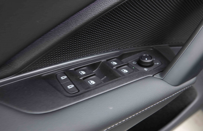 VOLKSWAGEN_VOLKSWAGEN_TAYRON_2654831_21.jpg