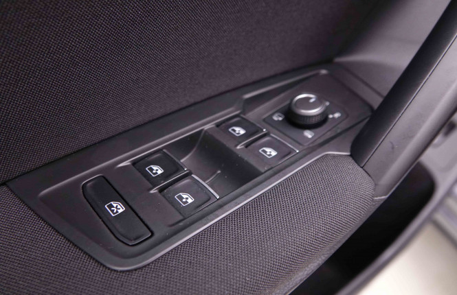 VOLKSWAGEN_VOLKSWAGEN_TIGUANALLS_2548923_19.jpg