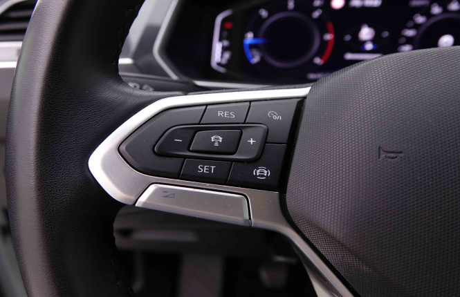 VOLKSWAGEN_VOLKSWAGEN_TIGUAN_2548877_18.jpg