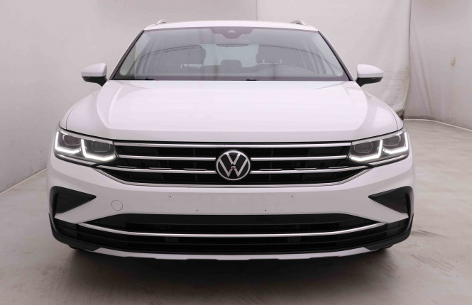 VOLKSWAGEN_VOLKSWAGEN_TIGUAN_2548877_24.jpg