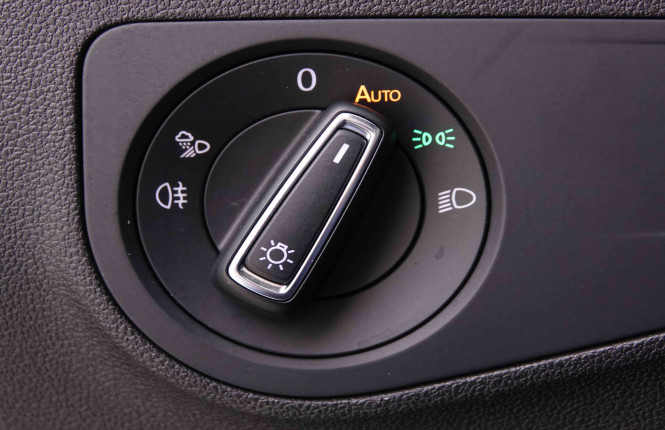 VOLKSWAGEN_VOLKSWAGEN_TIGUAN_2548877_9.jpg