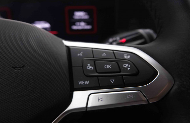 VOLKSWAGEN_VOLKSWAGEN_TIGUAN_2550192_21.jpg