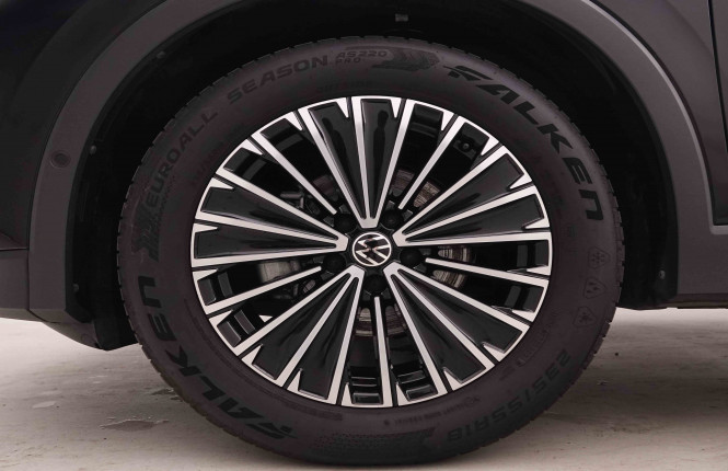 VOLKSWAGEN_VOLKSWAGEN_TIGUAN_2550192_23.jpg