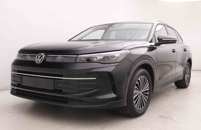 VOLKSWAGEN_VOLKSWAGEN_TIGUAN_2550192_26.jpg
