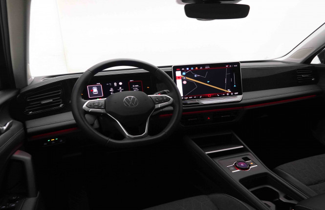 VOLKSWAGEN_VOLKSWAGEN_TIGUAN_2550192_7.jpg