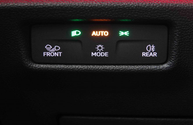 VOLKSWAGEN_VOLKSWAGEN_TIGUAN_2550192_9.jpg