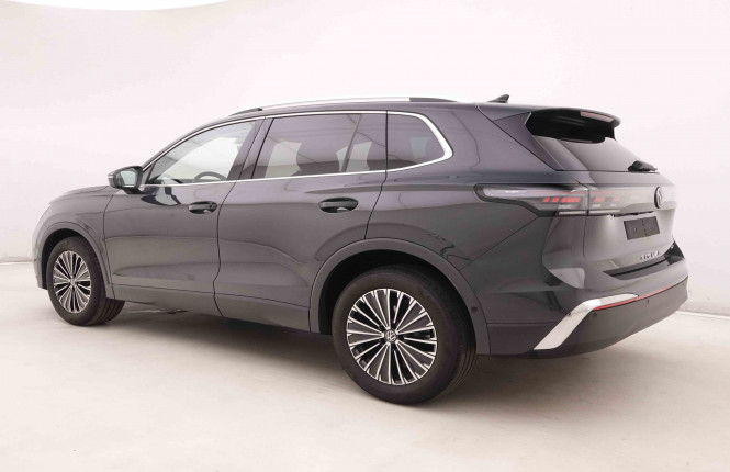 VOLKSWAGEN_VOLKSWAGEN_TIGUAN_2550656_30.jpg
