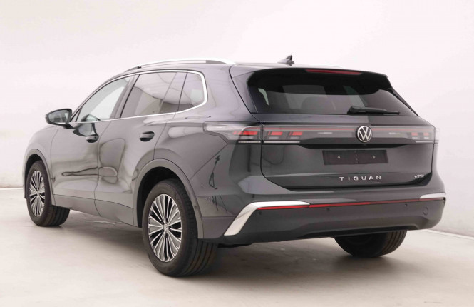 VOLKSWAGEN_VOLKSWAGEN_TIGUAN_2550656_31.jpg