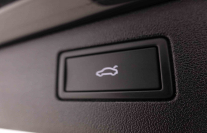 VOLKSWAGEN_VOLKSWAGEN_TIGUAN_2550656_6.jpg