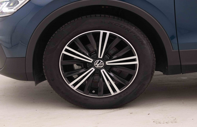 VOLKSWAGEN_VOLKSWAGEN_TIGUAN_2551053_20.jpg