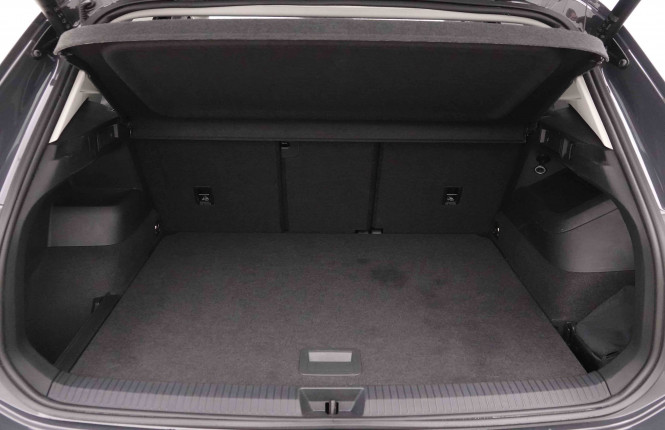 VOLKSWAGEN_VOLKSWAGEN_TIGUAN_2652423_31.jpg
