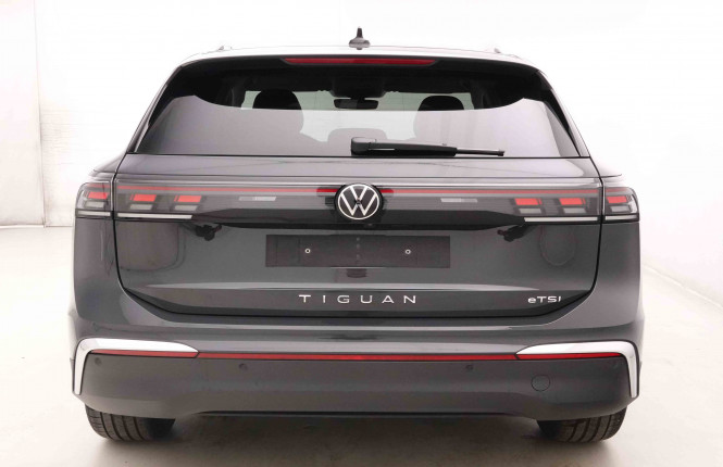 VOLKSWAGEN_VOLKSWAGEN_TIGUAN_2652423_63.jpg