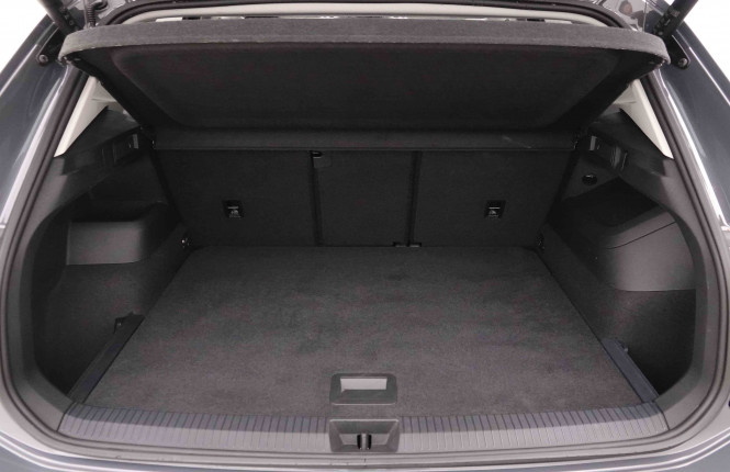 VOLKSWAGEN_VOLKSWAGEN_TIGUAN_2652424_63.jpg