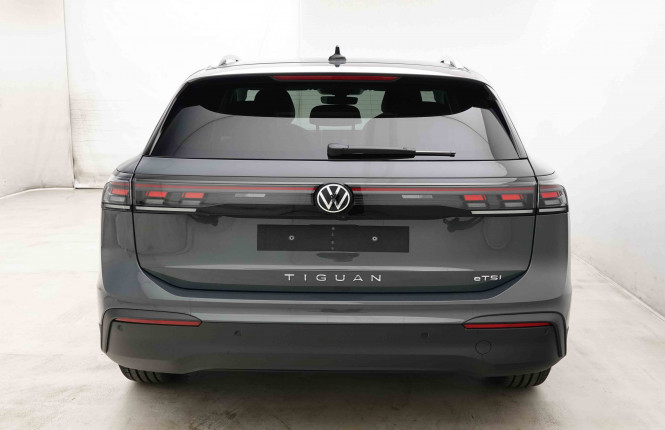 VOLKSWAGEN_VOLKSWAGEN_TIGUAN_2652542_30.jpg VOLKSWAGEN_VOLKSWAGEN_TIGUAN_2652542_30.jpg