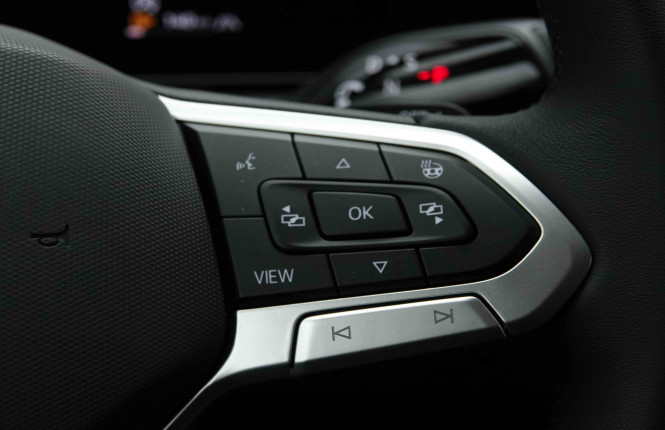 VOLKSWAGEN_VOLKSWAGEN_TIGUAN_2652544_20.jpg