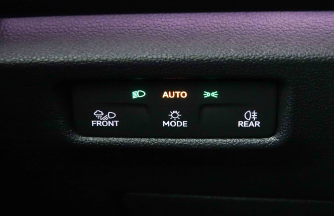 VOLKSWAGEN_VOLKSWAGEN_TIGUAN_2652544_21.jpg