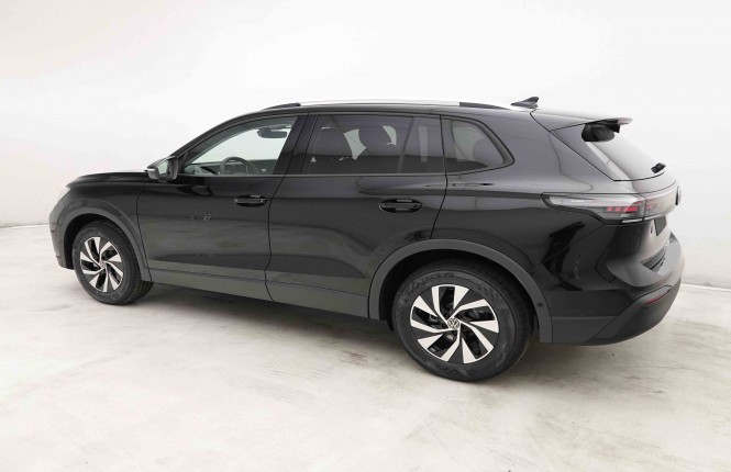 VOLKSWAGEN_VOLKSWAGEN_TIGUAN_2652547_28.jpg